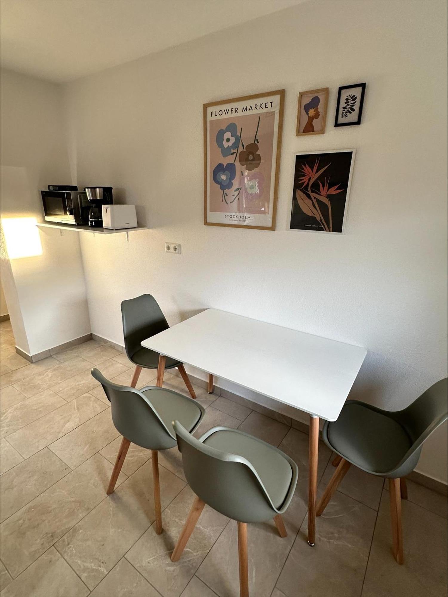 Doppelzimmer 1 - Neu Renoviert 丁克尔斯比尔 外观 照片